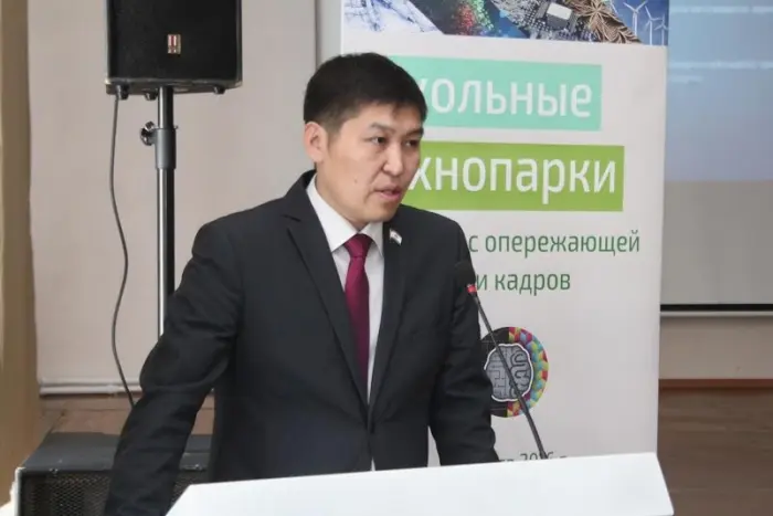 Анатолий Семенов: «Школьные технопарки нужно масштабировать»
