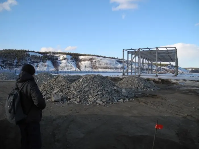 В Кангалассах построен фундамент завода по производству стройматериалов