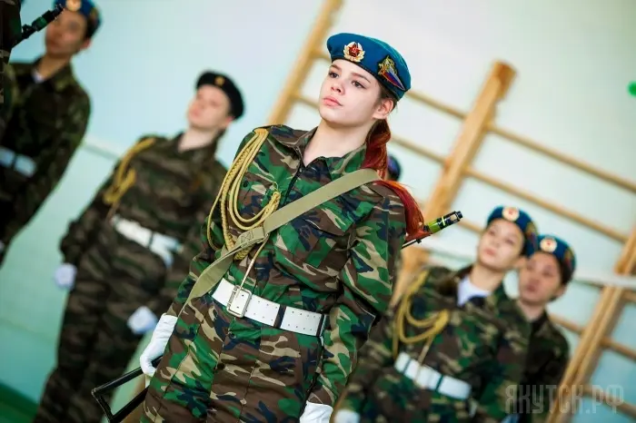 Школьники Якутска посоревновались в военных играх