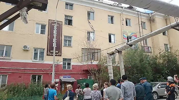 Рушащийся дом на Ленина 27 готовят к сносу