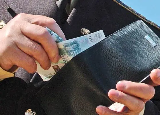 Правительство задумалось об ограничении зарплат главам госкомпаний