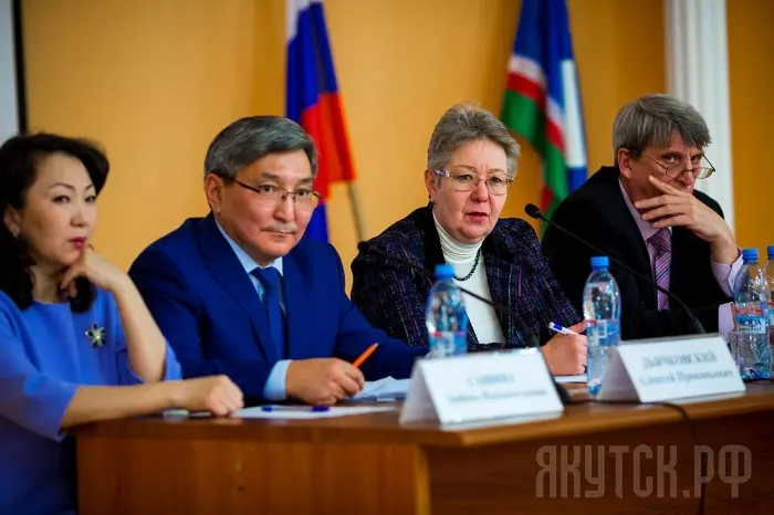 Правительство Якутии начало отчитываться за свою деятельность перед населением