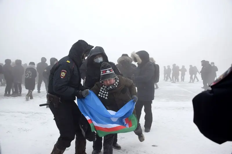 Горячий протест в -53: Участникам митинга в поддержку Навального в Якутске удалось пройтись по центру