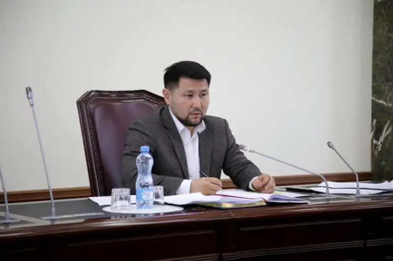 Евгений Григорьев: В Якутске в этом году построим 20 новых теплых остановок