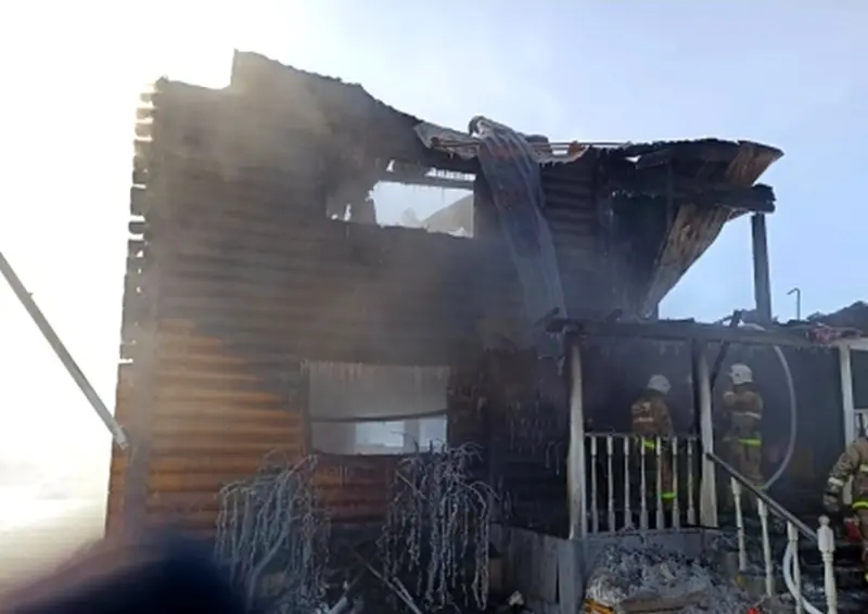 По факту гибели ребенка при пожаре в частном доме в селе Борогонцы возбуждено уголовное дело