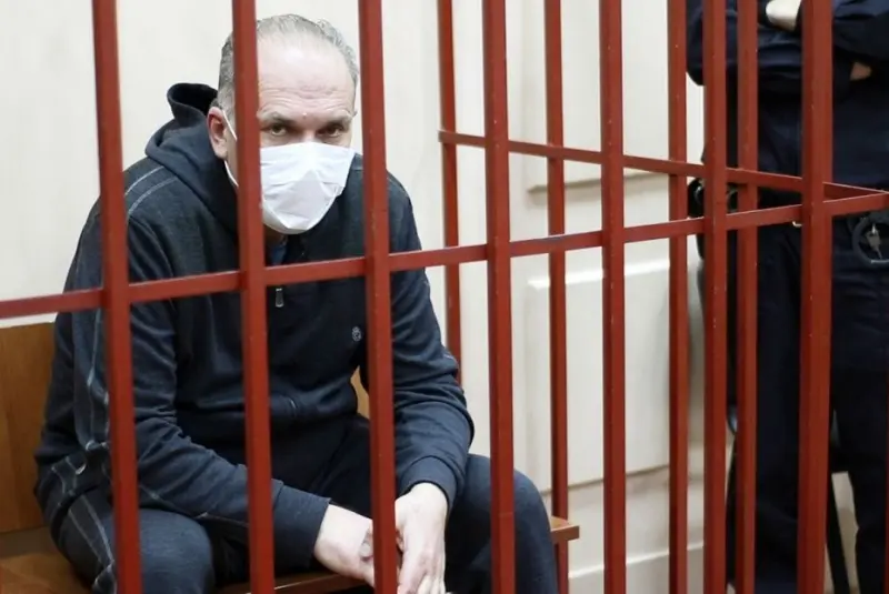 Обвиненный в коррупции бывший глава Минстроя Михаил Мень не вернется в Счетную палату