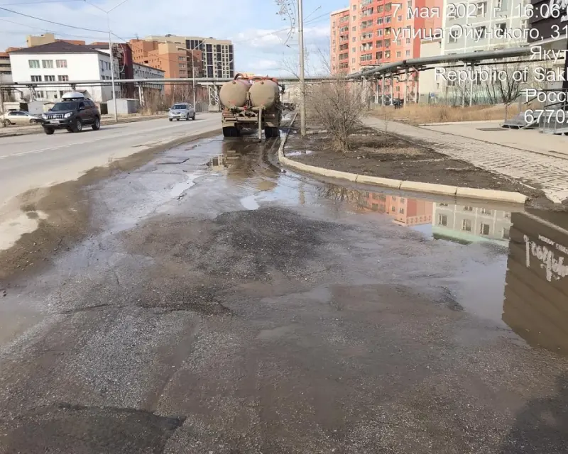 Более 65 тысяч кубометров талых вод откачано с городских улиц и дворов