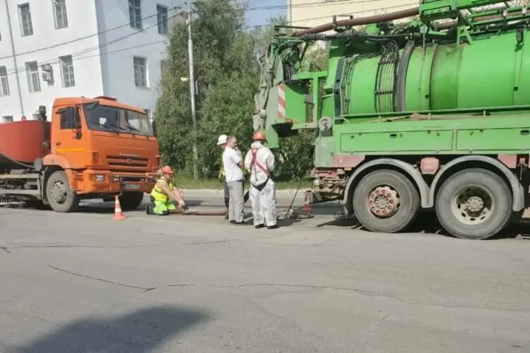 При работе в канализационном коллекторе погибли двое сотрудников «Водоканала»