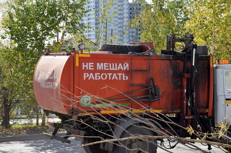 Мусорная недореформа: В Якутии в действующих тарифах регоператоров не предусмотрена статья на покупку спецтехники