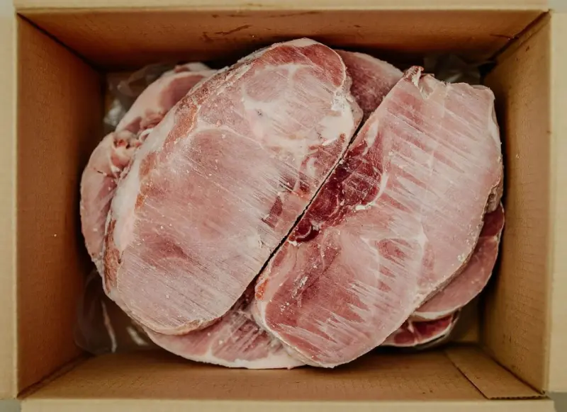 Потенциально небезопасная мясная продукция изъята из оборота в поселке Айхал