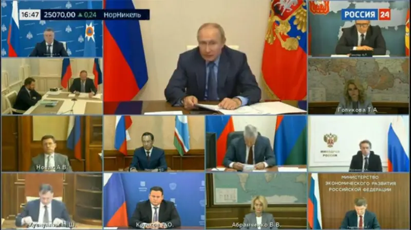Путин поддержал предложения Николаева по борьбе с лесными пожарами