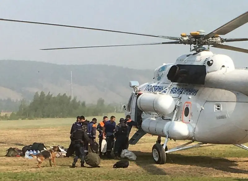 На поиски ребенка, пропавшего по пути в стойбище, вылетели спасатели в Томпонский район