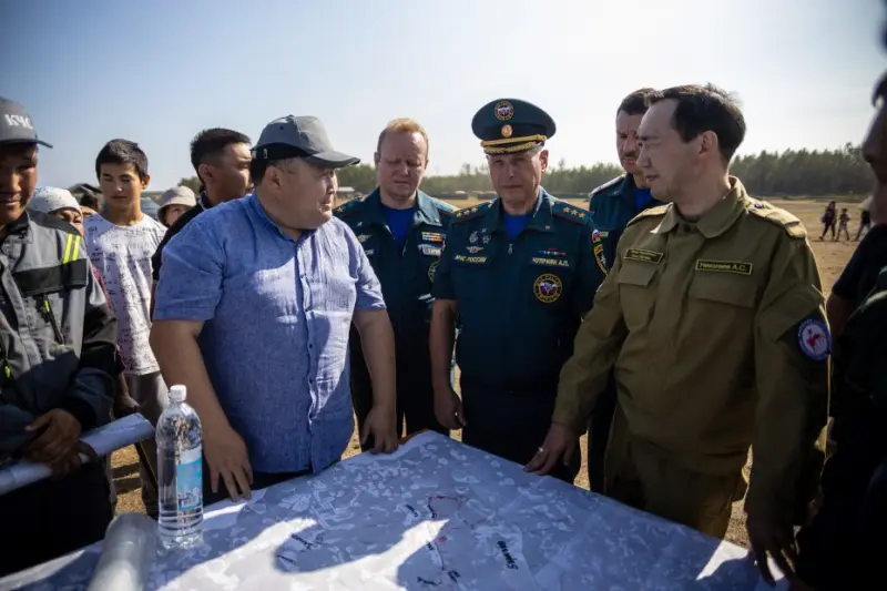 Ситуация с лесными пожарами в наслегах Намского и Усть-Алданского районов постепенно стабилизируется