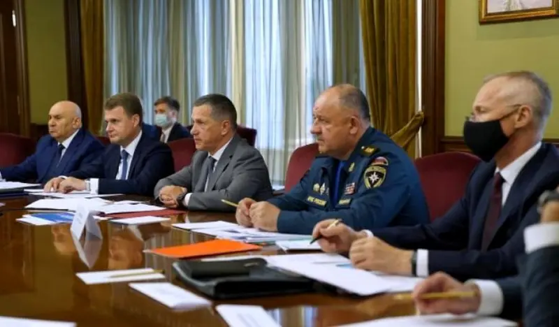 Якутии выделят 150 млн рублей на закупку тяжелой техники для борьбы с лесными пожарами