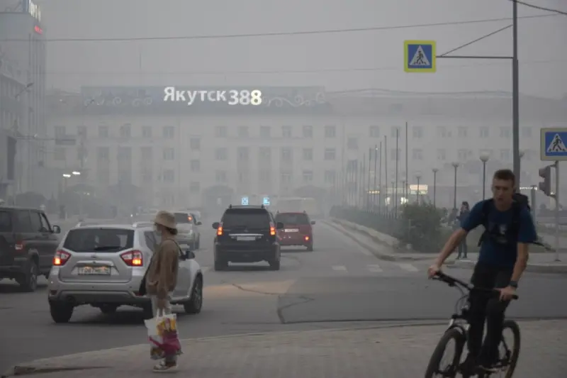 В связи с экстремальной задымленностью в Якутске и улусах Центральной Якутии 13 августа – нерабочий день