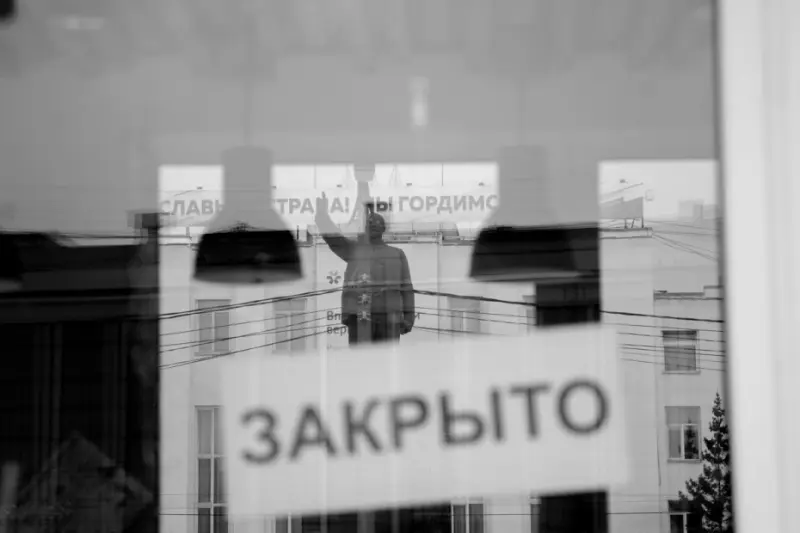 Минпромторг объяснил, кто продолжит работу в нерабочие дни