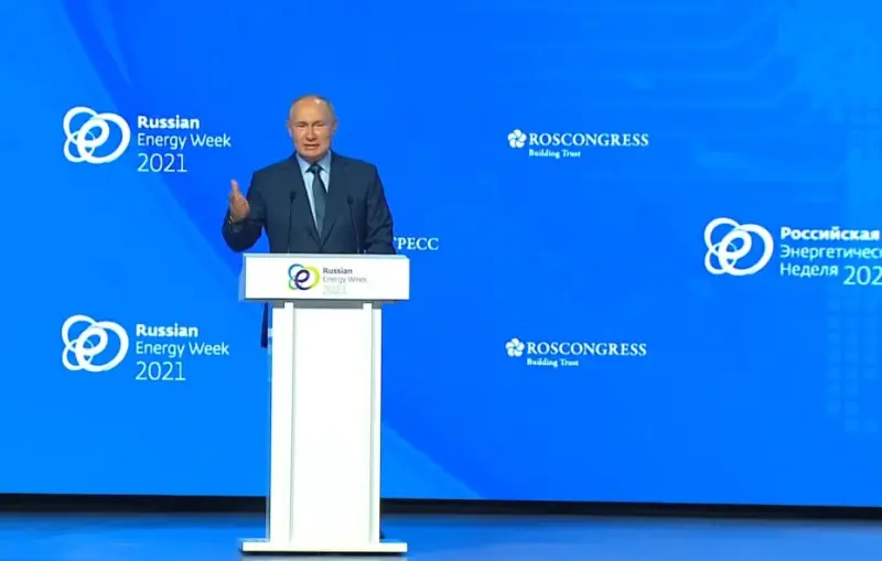 Снять барьеры для малого бизнеса в России призвал Путин