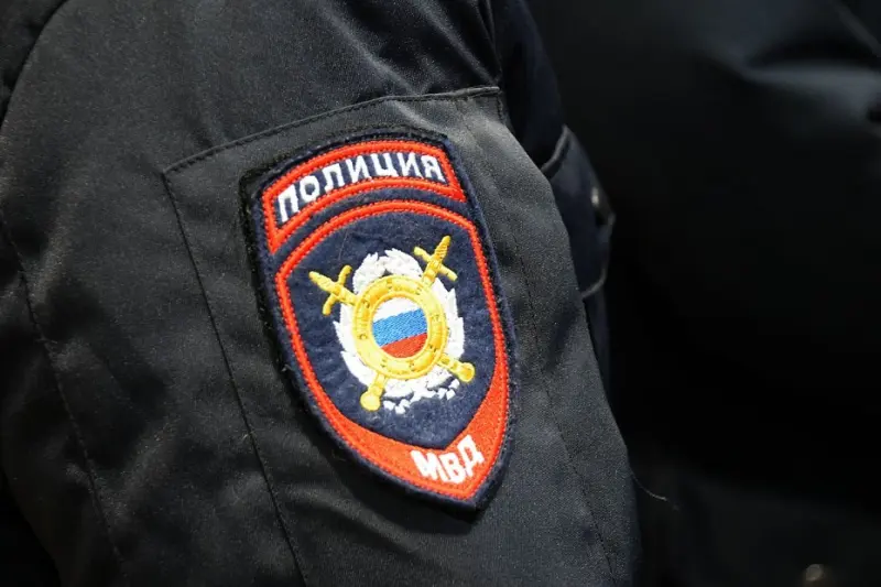 Случайное знакомство и распитие алкоголя закончилось грабежом для жителя Якутска