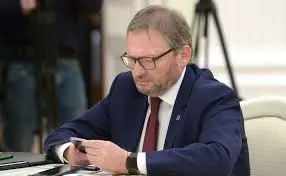Титов: Бизнес в регионах должен получать поддержку при введении ограничений по QR-кодам