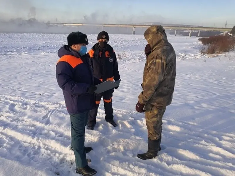 Выходить на лёд ещё рано
