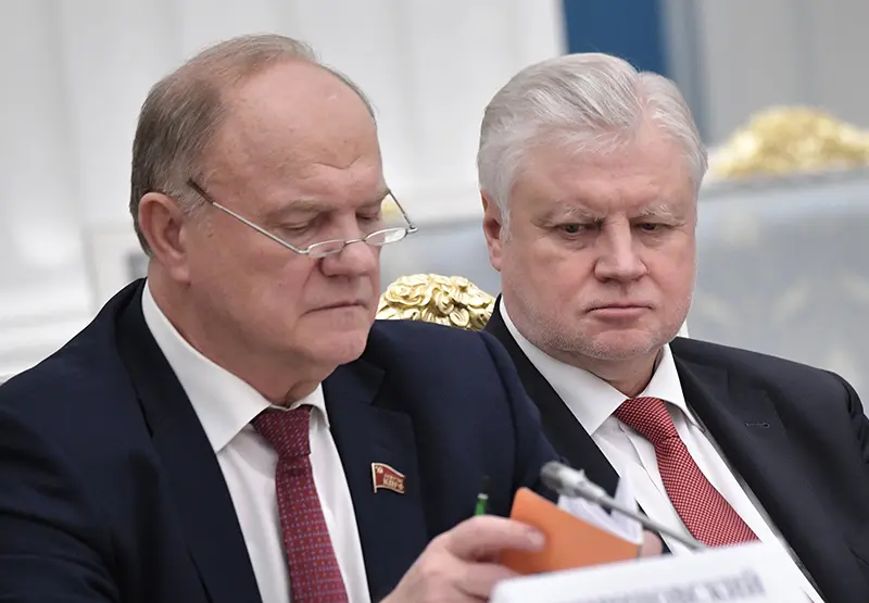 Миронов предложил Зюганову объединить СР и КПРФ
