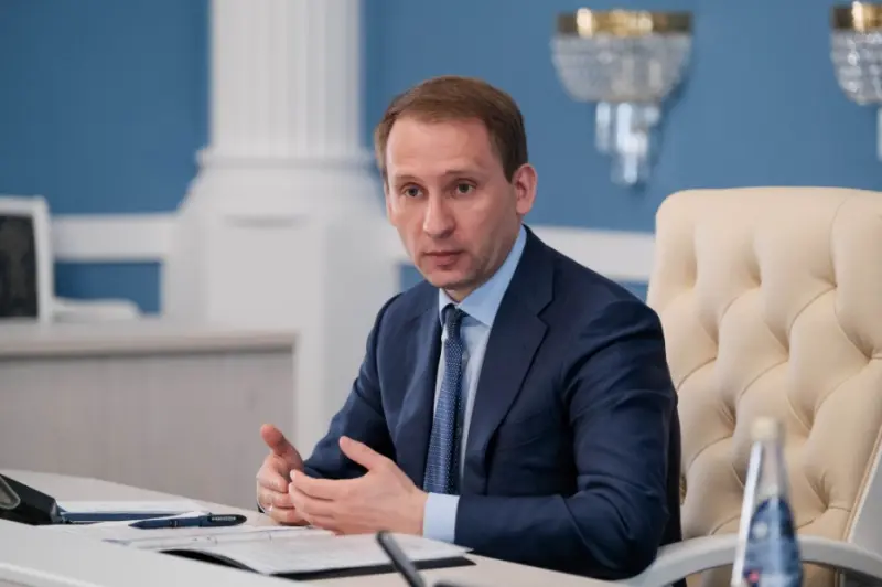 Министр природных ресурсов и экологии РФ Александр Козлов приехал в Якутию на совещание по пожароопасному сезону