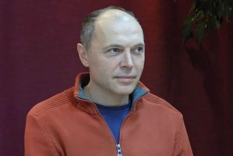 Политобозреватель Алексей Мазур: Губернаторов превращают в клерков