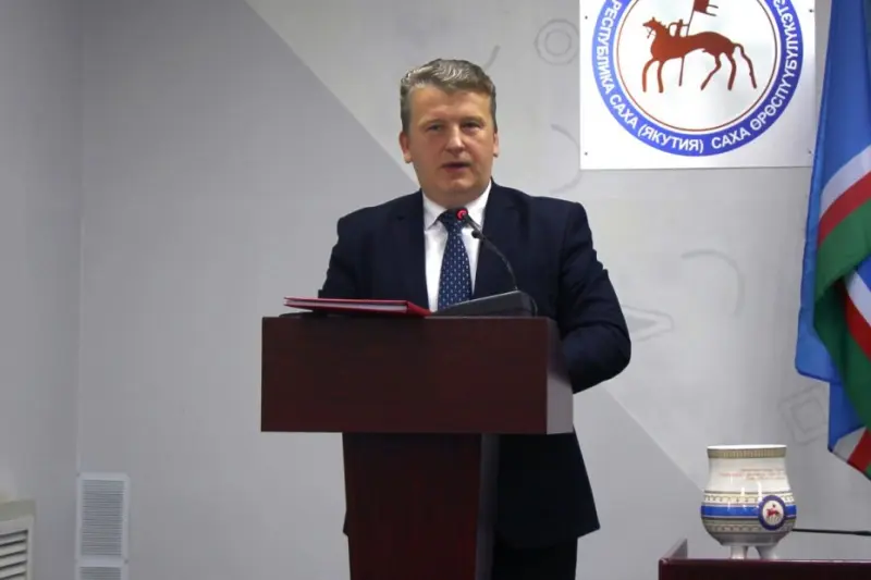 За злоупотребление должностными полномочиями перед судом предстанет экс-глава Алданского района Северин Поздняков