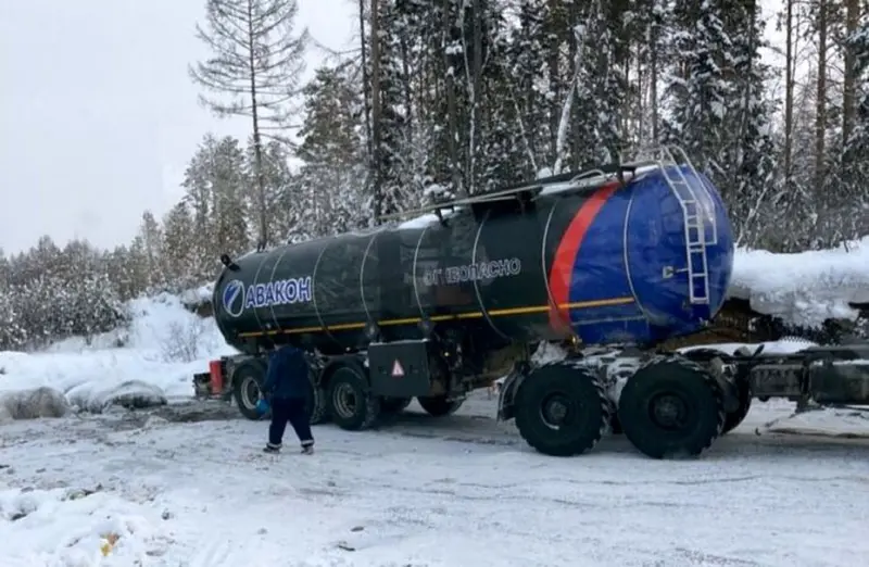 Жители поселка Витим выявили незаконный слив отходов совершенный недропользователями