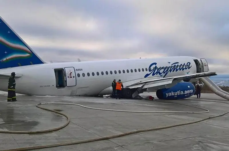 «Аэропорт Якутска» может выплатить 1,1 млрд рублей за выкатку SSJ-100 за пределы полосы