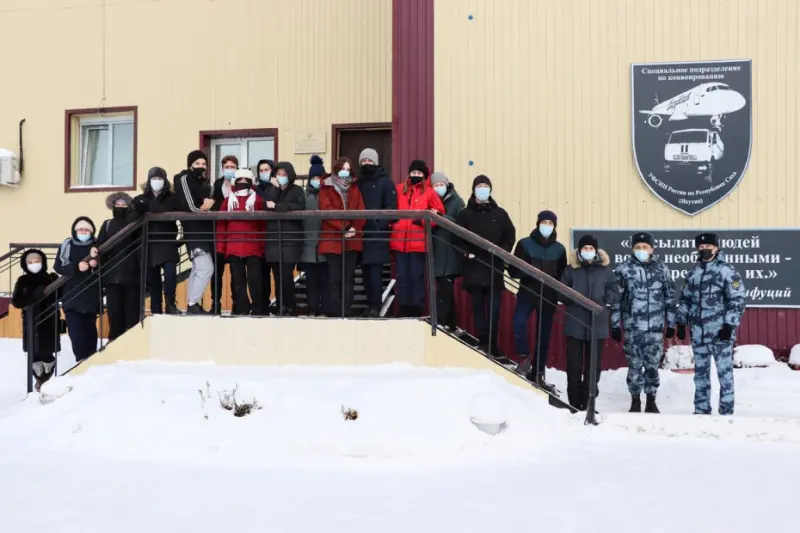 От парты до баланды: Школьники побывали с экскурсией в отделе по конвоированию