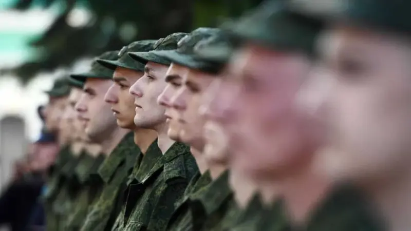 Ограничения сняты : Служба по контракту в РФ стала доступна  в любом возрасте