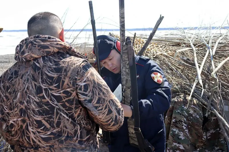 Конфискацию оружия провели в ходе рейда в Хангаласском районе