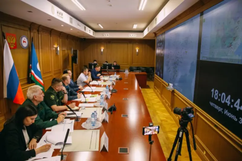 На тушение лесных пожаров в Якутию прибудут два самолета Бе-200