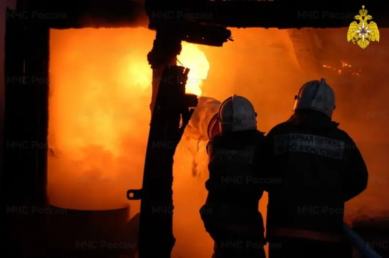 Трое детей пострадали при пожаре в Олекминске