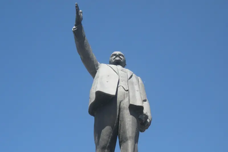 Памятник Ленину «обновится» к концу 2023 года