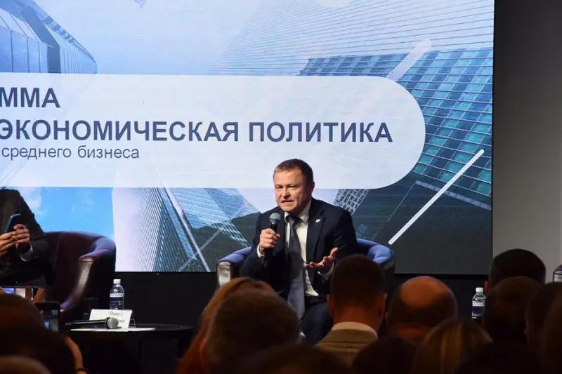 Лидер «ОПОРЫ РОССИИ» Александр Калинин: Нужно увязать зарплаты чиновников с эффективностью их работы