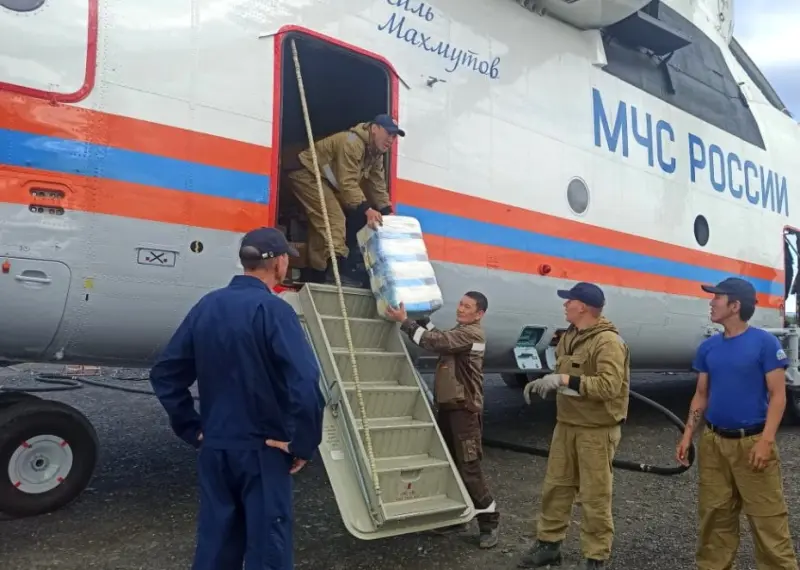 Продолжается доставка гуманитарного груза в Верхоянский район