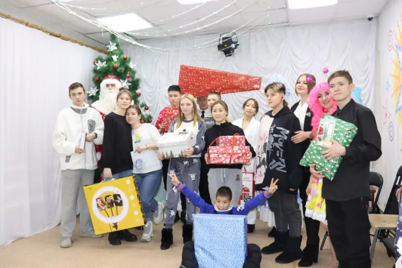 Новый год с ЯТЭК: исполнение желаний, помощь пожилым и ледовая сказка