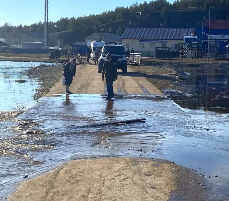 Прокуратура обязала мэрию Якутска привести в порядок городские дамбы