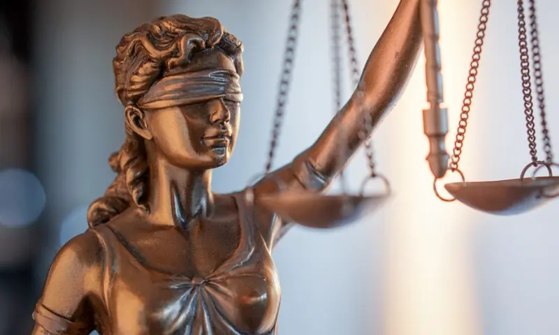 «Справедливое правосудие»: Всего 3,5 года лишения свободы за присвоение 43 млн рублей