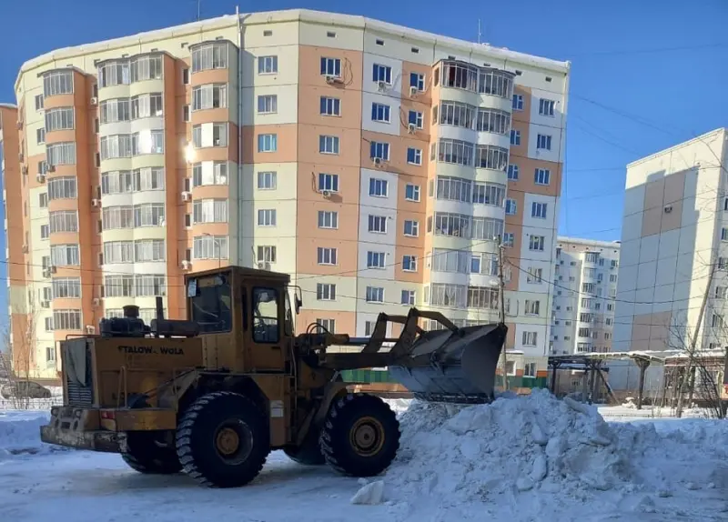 С территории Центрального округа вывезли около 16 тысяч кубометров снега