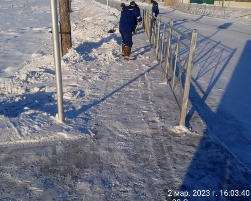 Около пяти тысяч кубометров снега вывезли с территории микрорайона Марха
