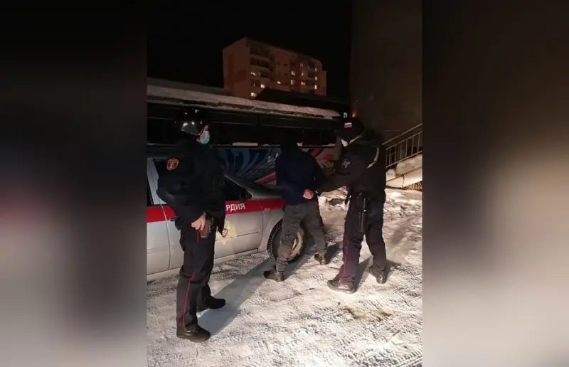 Росгвардейцы нашли и вернули телефоны похищенные у постояльцев гостиницы в Якутске