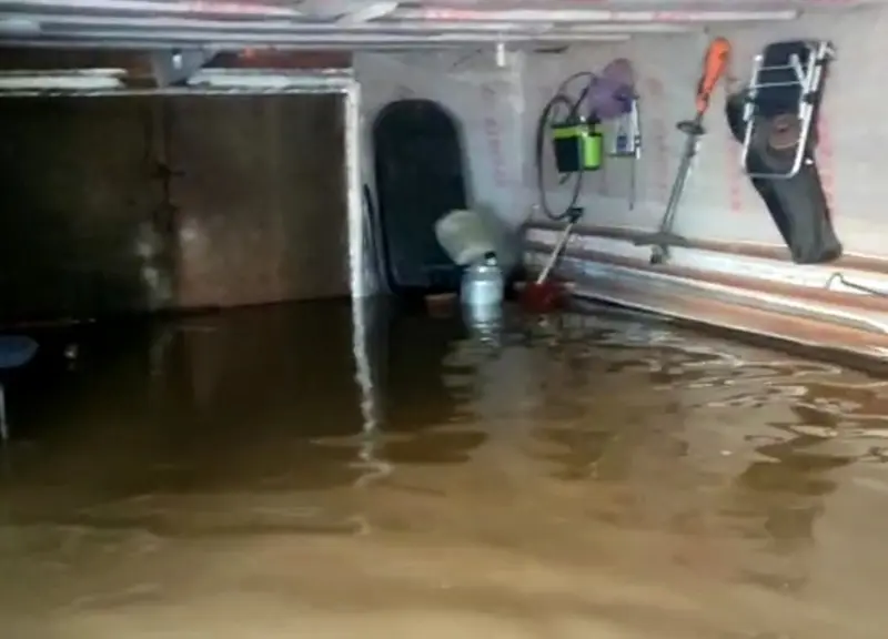 В Якутске замерзает многодетная семья – талыми водами затопило газовый котел