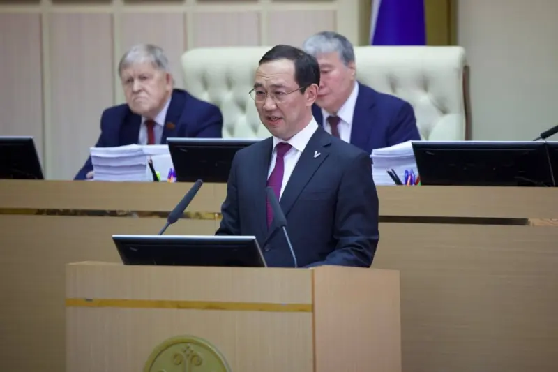 Айсен Николаев попросил партии "ограничить походы" в 17 квартал