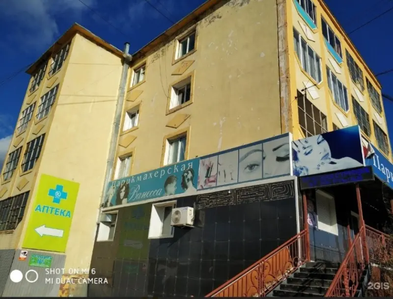 Жители трех многоквартирных домов в Якутске сидят без воды в 35-градусную жару
