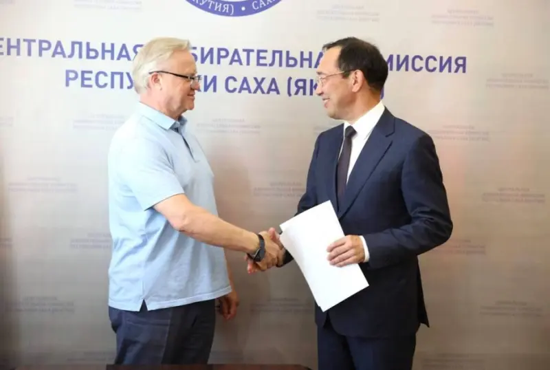 Завтра станет известно, кому передадут свои мандаты Айсен Николаев, Федот Тумусов, Леонид Слуцкий и Сардана Авксентьева