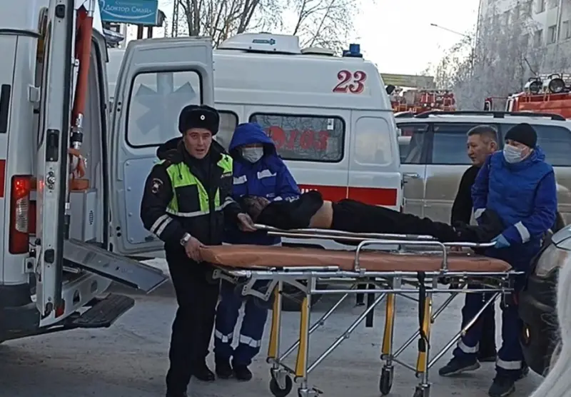 Благодарность сотруднику ДПС, спасавшему людей при пожаре, выразил глава Якутска