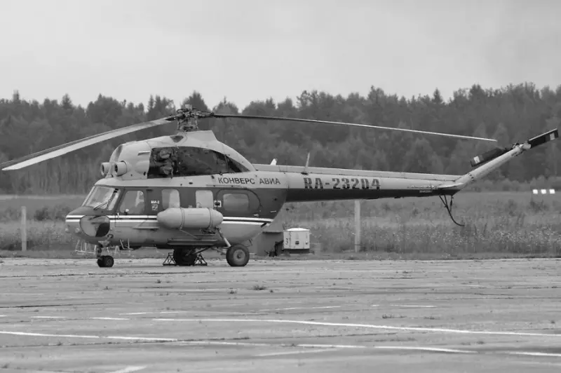 Жесткую посадку совершил вертолет в Жиганском районе – два человека пострадали